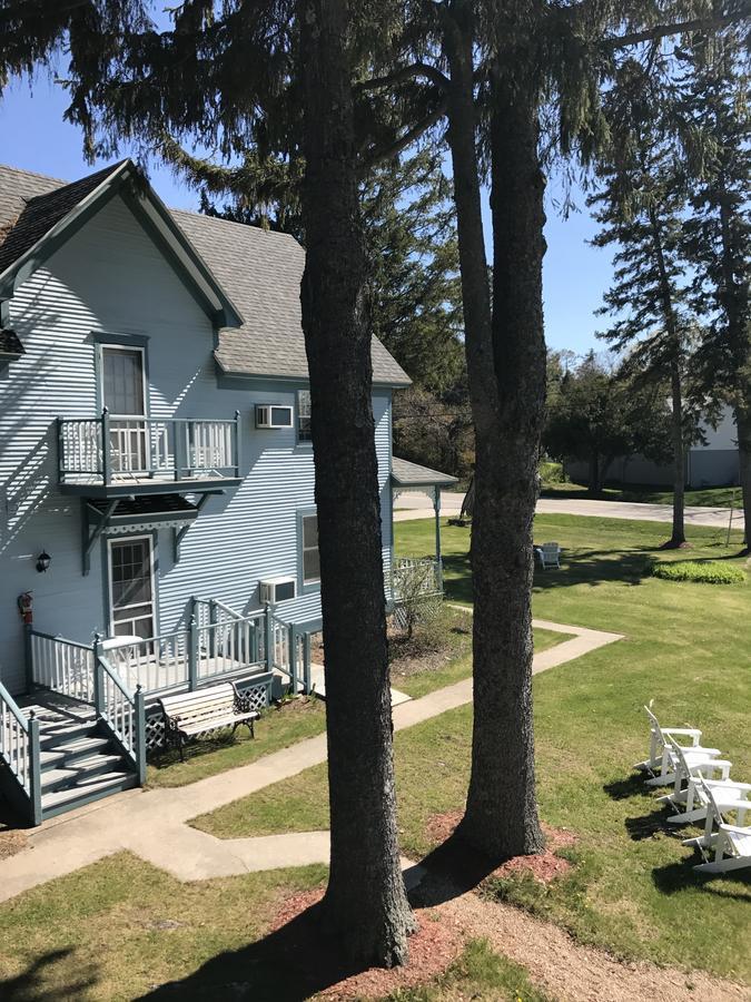 Harbor Light Inn Gills Rock Екстериор снимка